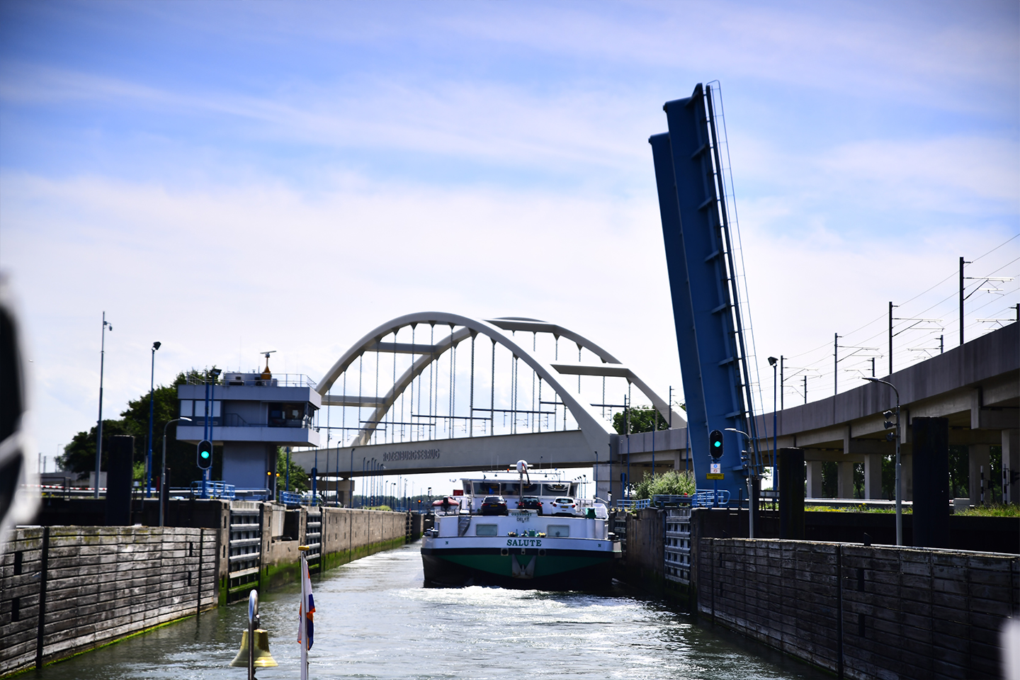 Tender_rozenburgsluis_sluistaal